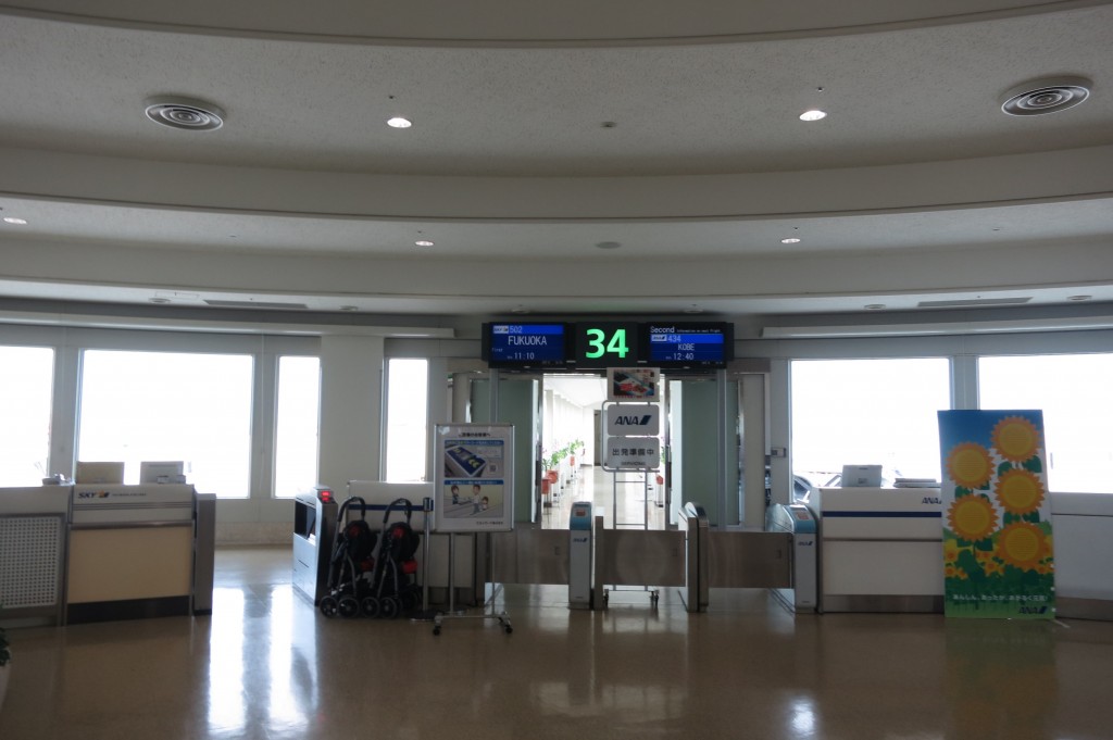 Gate 34 / Naha Airport [2012/10/06 10:36:28]