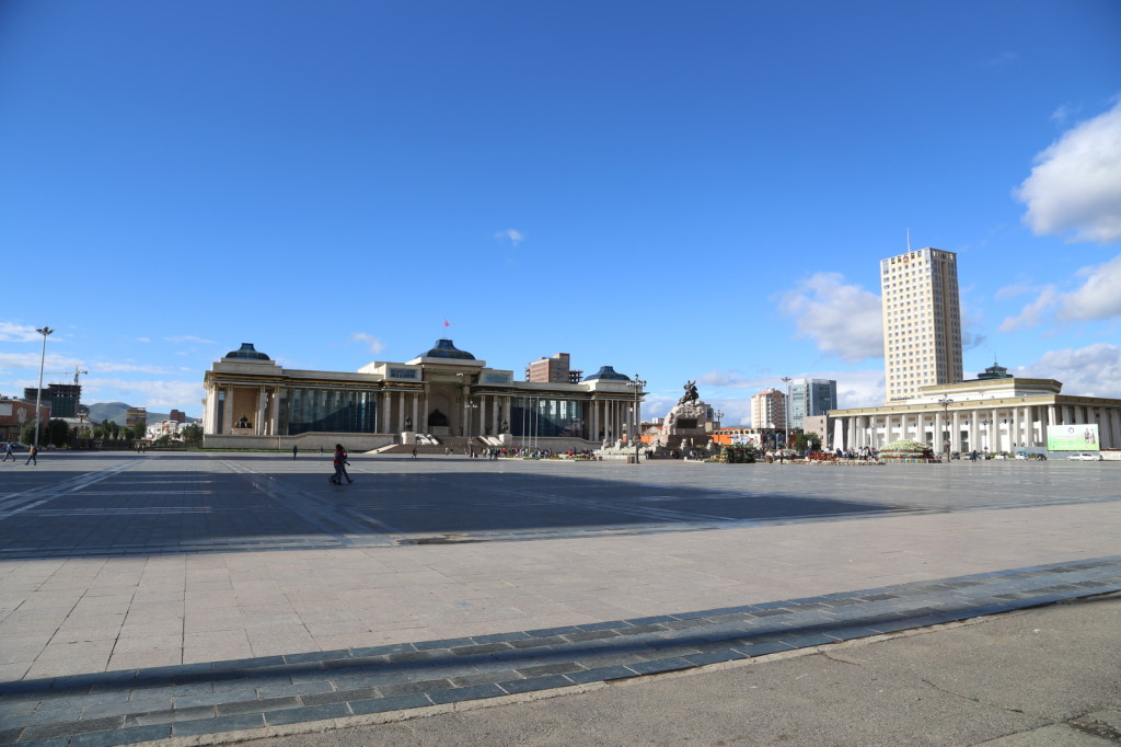 Sukhbaatar Square, Ulaanbaatar (2014/07/20 17:44:26+08:00)