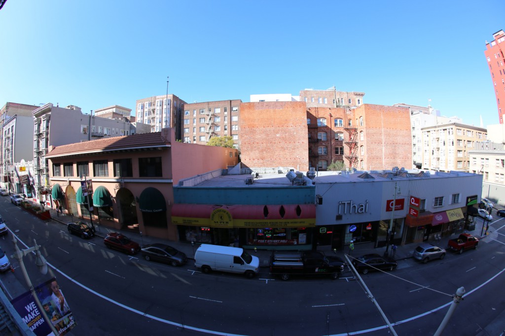 sanfrancisco-61-another_fisheye_shot_out_the_hostel_window-20150305_150034_6d_img_6476_down1600