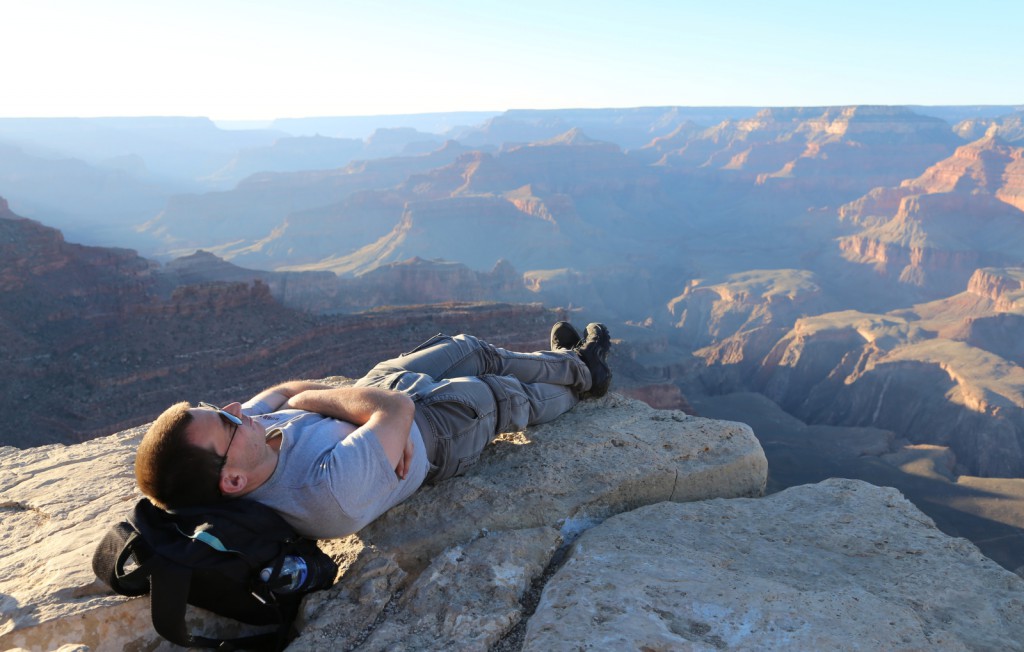 lasvegas-60-found_a_spot_at_the_rim_to_wait_for_the_sunset-20150310_174539_6d_img_7065_rotated_cropped_down1600