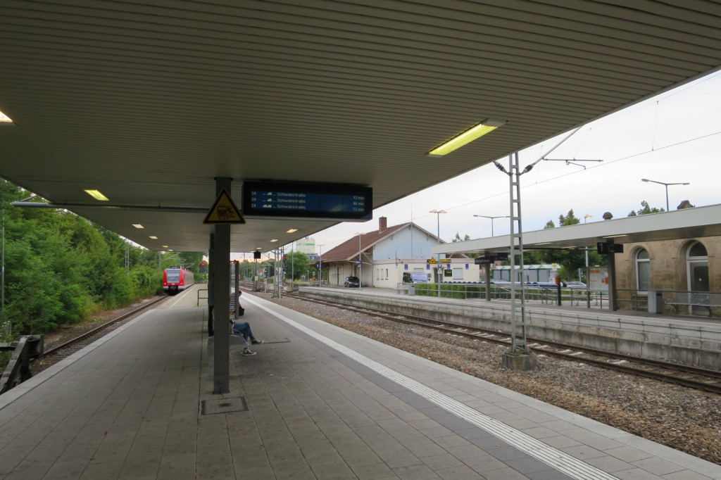 Train station, Marbach (2015/08/01 07:09:52+02:00)
