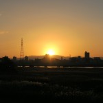 169-Sunrise_over_the_Yodogawa_river-20151025_062434_g7x_img_1283_down1920