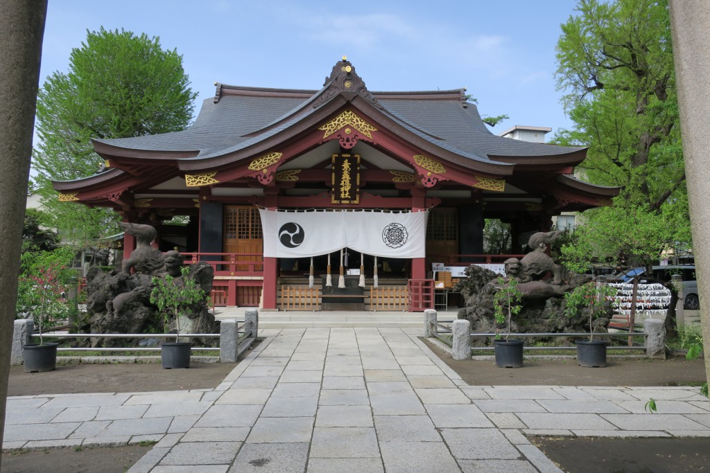 014-after_that_i_still_needed_to_find_a_geocache_to_fill_my_daily_quota_so_i_visited_another_shrine_much_closer_to_the_hotel-20160424_144033_g9x_img_0288_down1920
