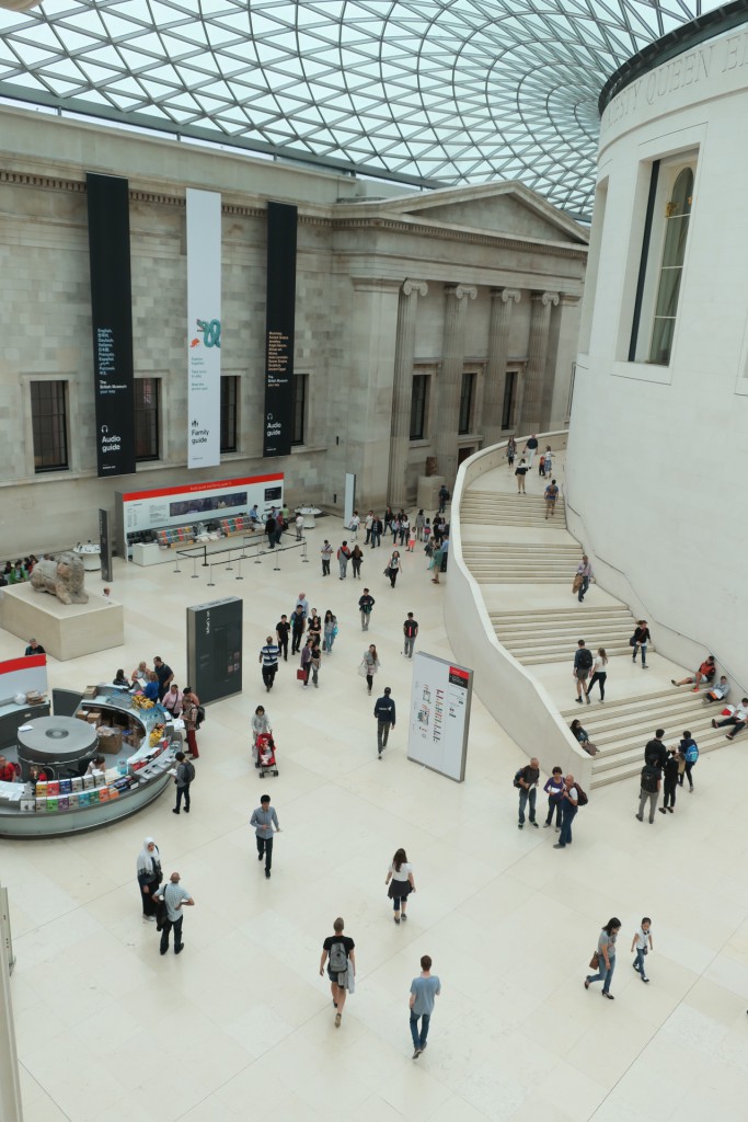 057-British_Museum_gallery_11_Looking_down_at_the_entry_area-20160903_162409_g9x_img_1671_down1920