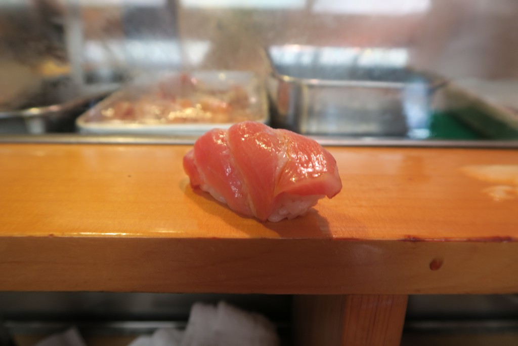 041-Sushi_3_The_final_piece_Fatty_tuna-20160426_105738_g7x_img_2971_down1920