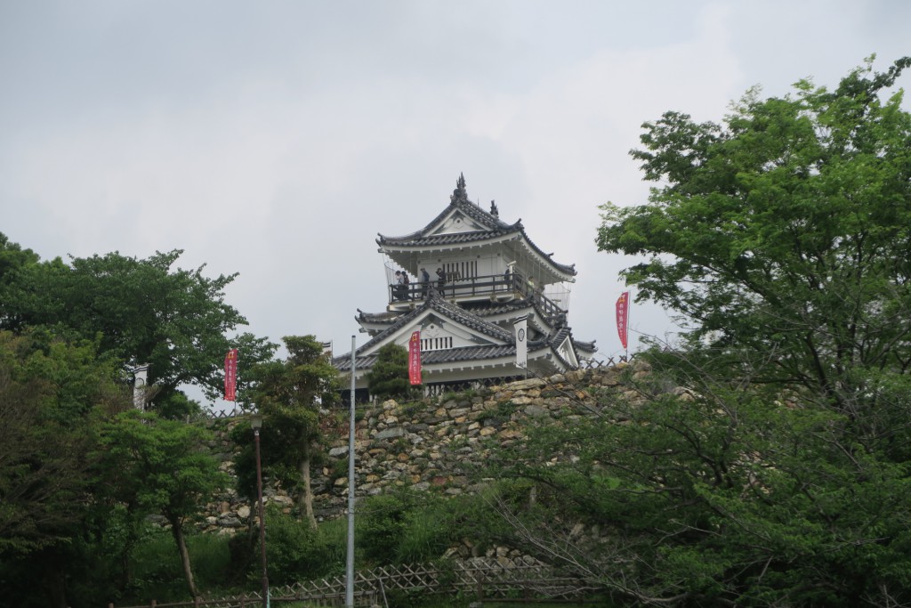 149-In_Hamamatsu_Before_heading_out_to_Nakatajima_Im_visiting_the_Hamamatsu_Castle_Park_for_my_daily_geocache-20160503_085806_g7x_img_3392_down1920