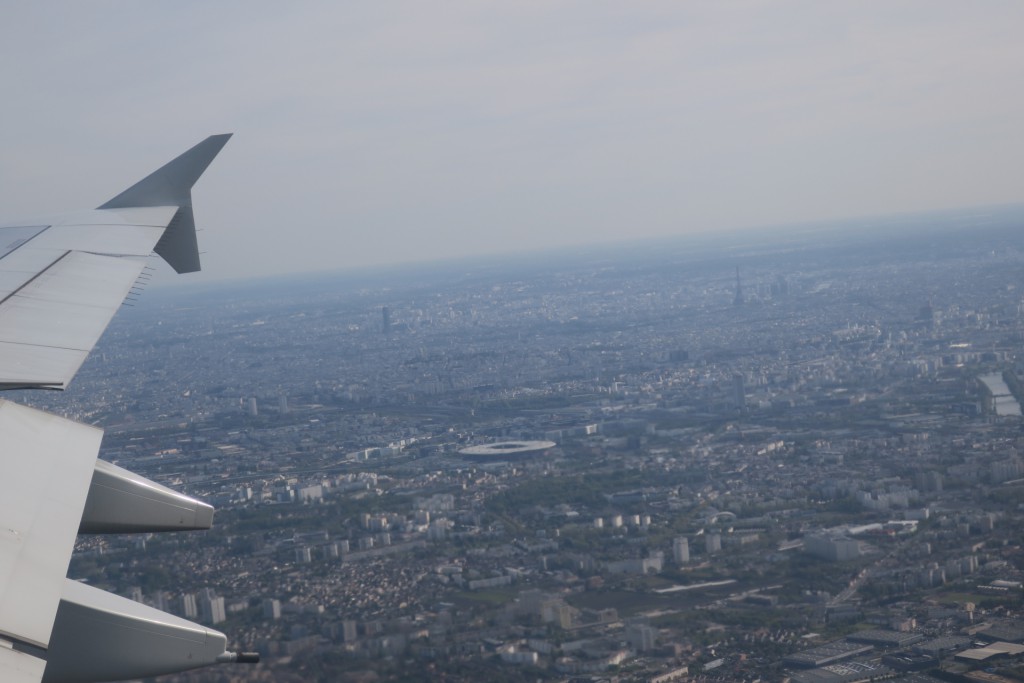 191-About_to_land_in_Paris_I_think_thats_the_Eifel_Tower_over_there-TZ2_UTCp0200_20160505_181748_g9x_img_0452_down1920