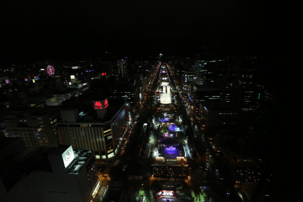 094-Sapporo_at_night_from_the_Sapporo_TV_Tower_4-TZ2_JST_20170208_183318_5d3_ed2b3028_down1920