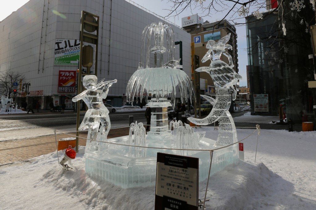 131-Asahikawa_Ice_Sculpture_Competition_gallery_5_Fountain_Melody_for_an_Angel-TZ2_JST_20170210_134809_5d3_ed2b3412_pp_cropped_qual100_down1920
