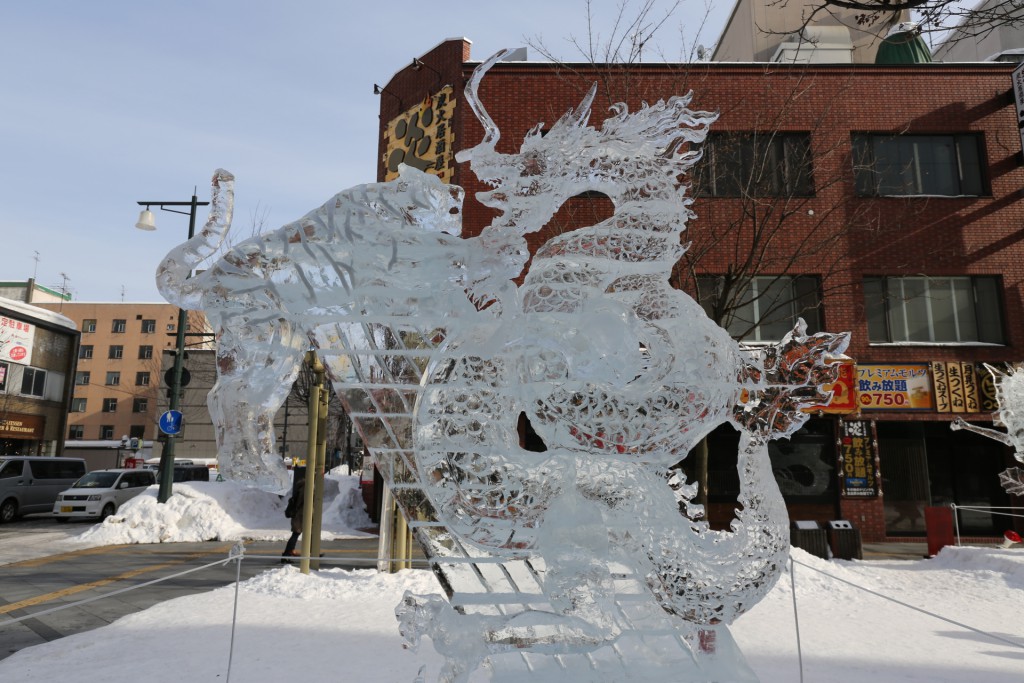 132-Asahikawa_Ice_Sculpture_Competition_gallery_6_Clash_Battle_between_Dragon_and_Tiger-TZ2_JST_20170210_135151_5d3_ed2b3422_down1920