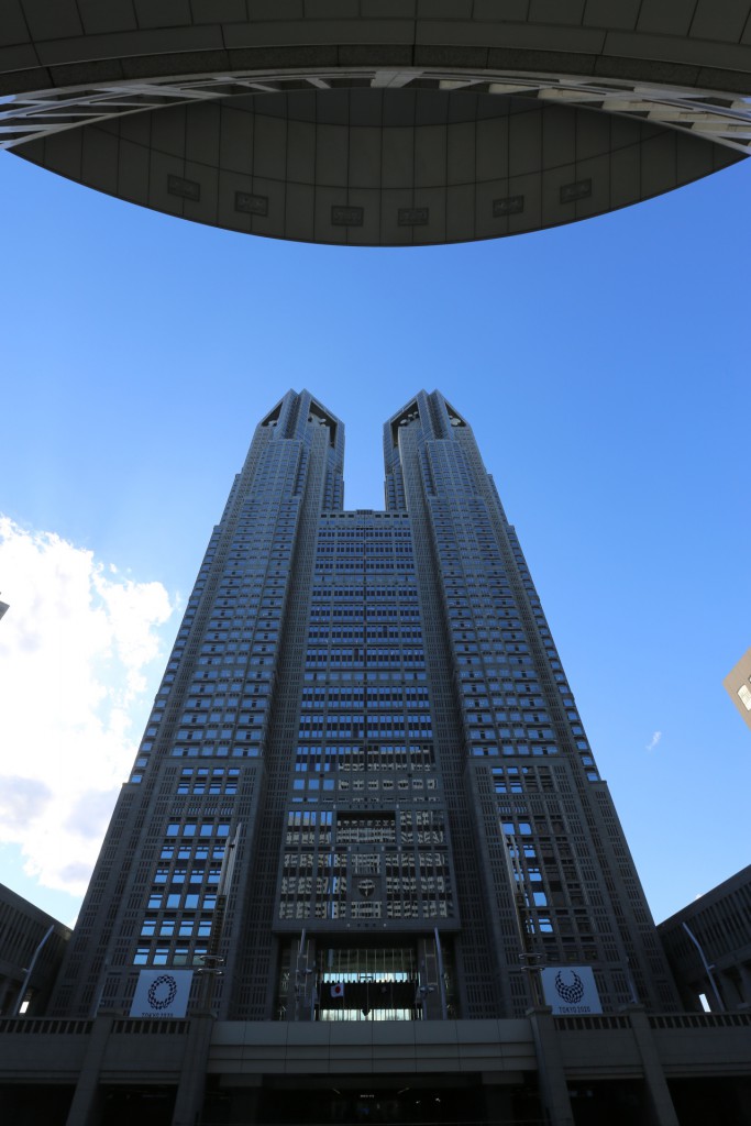 175-At_the_Tokyo_Metropolitan_Government_Building_They_have_a_free_observatory_on_the_45th_floor_of_the_towers-TZ2_JST_20170213_141720_5d3_ed2b3768_down1920